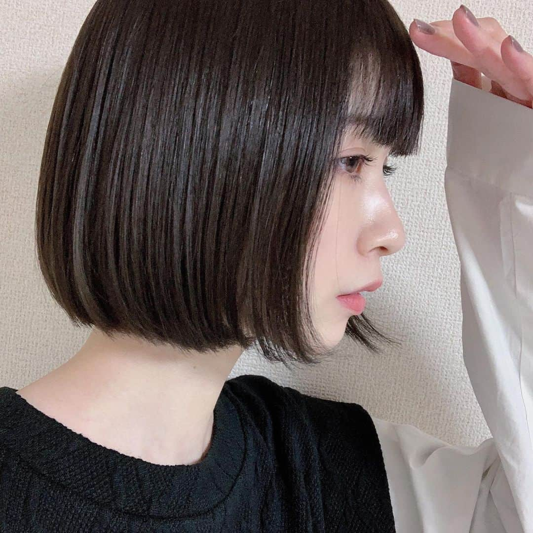 うちだゆうほさんのインスタグラム写真 - (うちだゆうほInstagram)「視界良好になりました✂️ 色も可愛くなって嬉しい  @shigeyoko さんありがとうございます✂️  #tetecoquette」2月8日 20時12分 - uchidayuho