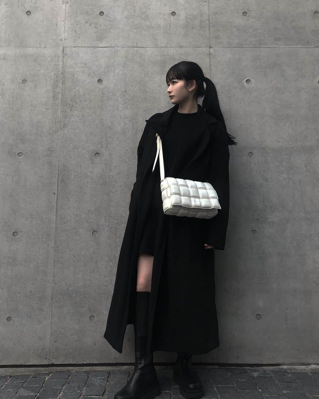 中村くるみのインスタグラム：「🖤🤍🖤🖤」