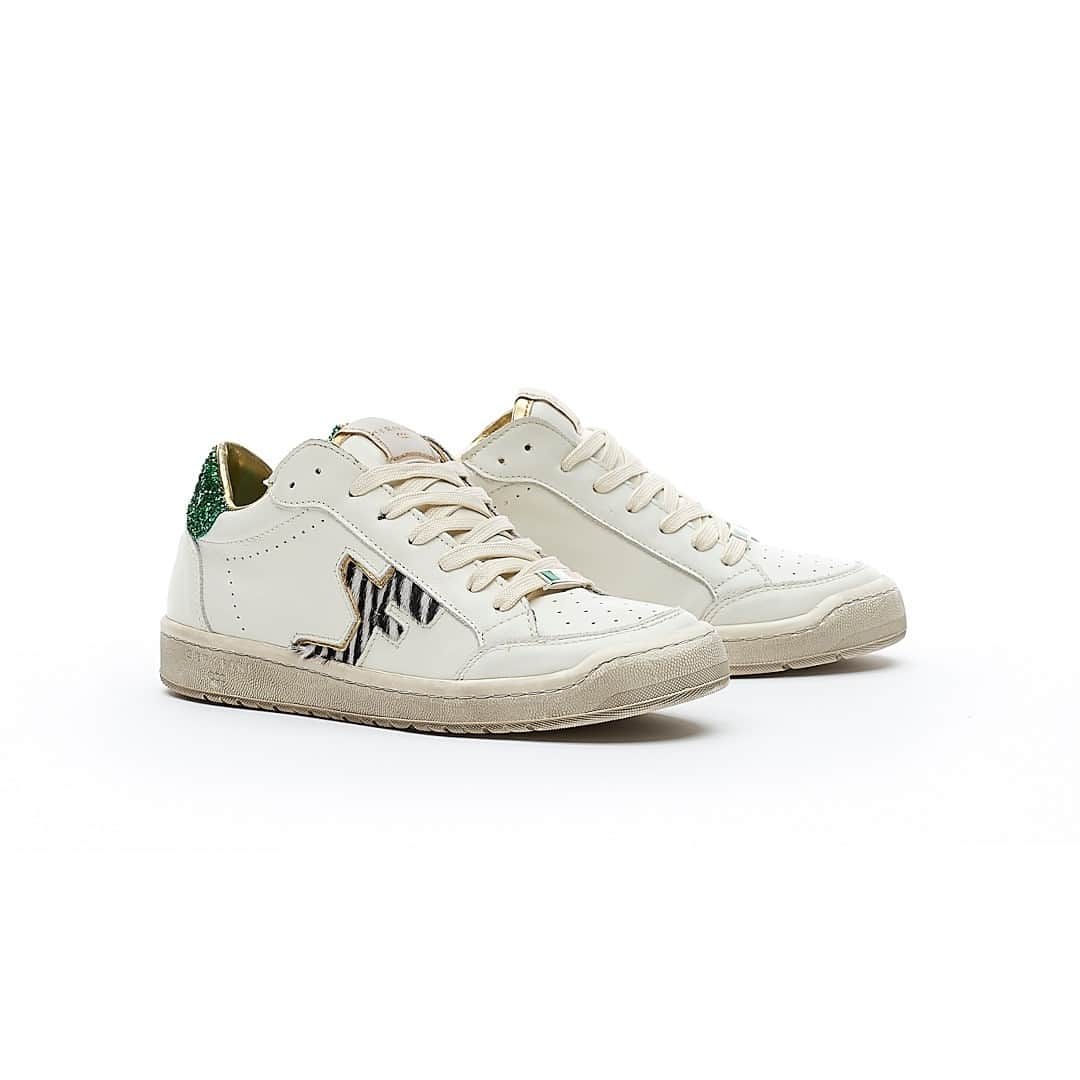 セラフィーニのインスタグラム：「NEW IN: San Diego Low Striped White Green! ⁠ Discover the SS21 Preview on our online store. ⁠ #WeAreSerafini #SerafiniShoes⁠ .⁠ .⁠ .⁠ ⁠ #newin #newcollection #ss21 #newcollection2021  #musthave #springsummer #serafini #madeinitaly #italianstyle #italianshoes #italiandesign #designitaliano #sneakers #shoes #fashion #sneaker #sneakersaddict #style #sneakerheads #streetwear #ootd #streetstyle #igsneakercommunity  #sneakerporn #sneakerholics #sneakerfreaker #footwear #shoesaddict」