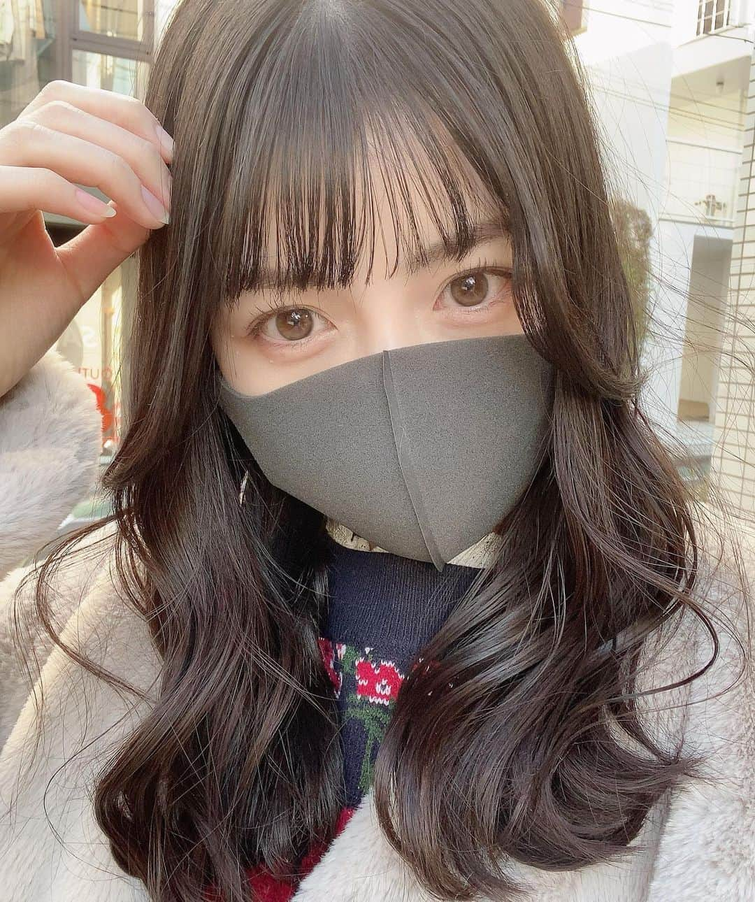 西本莉美のインスタグラム：「やっぱり外の方が盛れるよね☀️ #過去pic」