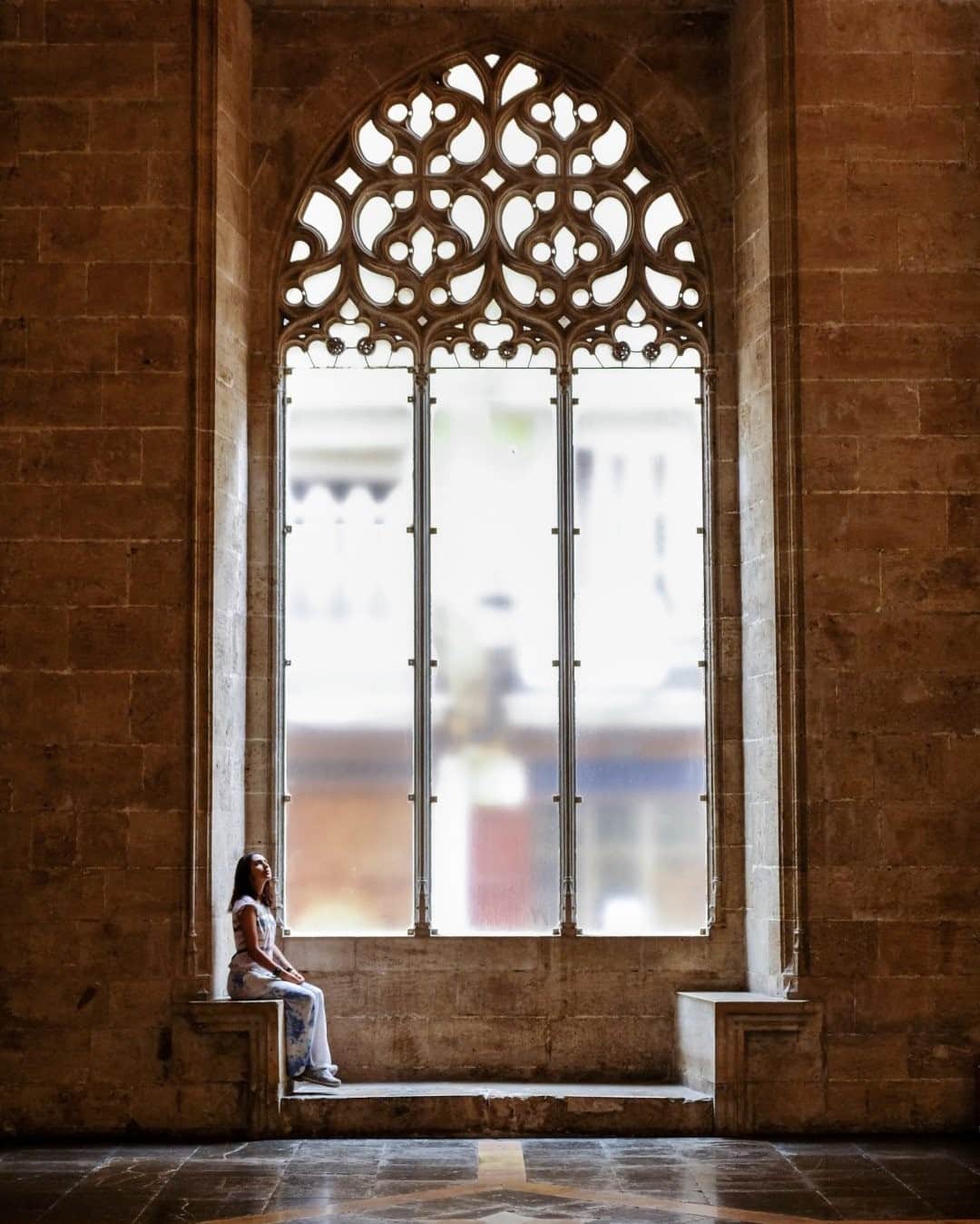 National Geographic Travelさんのインスタグラム写真 - (National Geographic TravelInstagram)「Photo by @francescolastrucci / Gothic windows adorn the Sala de Contratacion (Contract Hall) of the Lonja de la Seda in Valencia, Spain. Dating back to the 15th century, the building witnessed the city's ancient prosperity. Valencia was once one of the largest trading cities in the Mediterranean. This is where merchants of silk, oil, and other important goods once gathered.  Follow me @francescolastrucci for more places, daily life, and stories around the world. #spain #valencia #history #dailylife」2月8日 12時34分 - natgeotravel