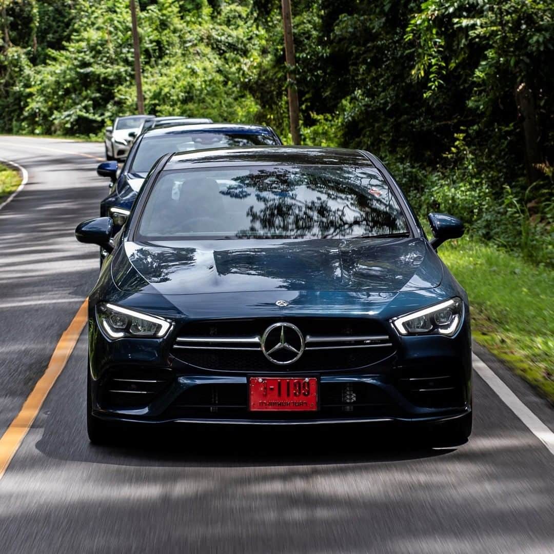 Mercedes-Benz Thailandさんのインスタグラム写真 - (Mercedes-Benz ThailandInstagram)「################ 🏁 AMG Monday 🏁 ################  AMG Selected: Mercedes-AMG CLA 35 4MATIC  ขับสนุก ขับมัน ปราดเปรียวในทุกมุมองคือเอกลักษณ์ของ Mercedes-AMG CLA 35 4MATIC พร้อมบุคลิกสไตล์รถสปอร์ต 4 ประตูตั้งแต่หัวจรดท้าย ผสานขุมพลังเครื่องยนต์แบบเทอร์โบชาร์จ 4 สูบ 2.0 ลิตร 306 แรงม้า ขับเคลื่อน 4 ล้อ 4MATIC พร้อมตอบรับทุกความเร้าใจอย่างที่คุณไม่เคยสัมผัสมาก่อน!   ติดตามความเคลื่อนไหวของเมอร์เซเดส-เบนซ์ ก่อนใครได้ที่ LINE Official Account @ mercedesbenzth http://mb4.me/MBTHLINE  พิสูจน์ความเร้าใจของ Me​rcedes-AMG CLA 35 4MATIC ได้ที่ http://mb4.me/MBTh_AMG-CLA35  พบกันทุกวันจันทร์กับ AMG Monday ที่รวมทุกความเร้าใจจาก Mercedes-AMG มาให้แฟนเพจได้ติดตามกันนะครับ See you next Monday !!  #AMGMonday #Mercedes #AMG 🔥 #CLA35 #DrivingPerformance #PerformanceisanUnderstatement #Power #Passion #Luxury #Instacar #Lifestyle #MercedesAMG #MercedesBenzThailand」2月8日 13時00分 - mercedesbenzthailand