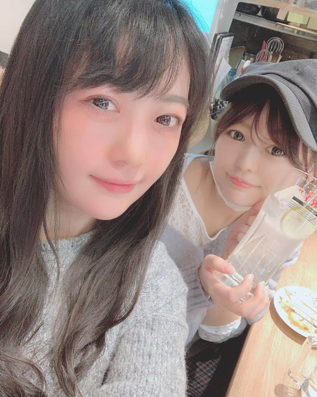 新ユウユのインスタグラム：「らいちゃんと焼肉行きました💙 久しぶりに話せたー！」