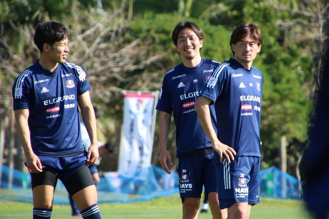 横浜F・マリノスさんのインスタグラム写真 - (横浜F・マリノスInstagram)「First training camp✅  #fmarinos #キャンプ #石垣島」2月8日 14時00分 - yokohamaf.marinos