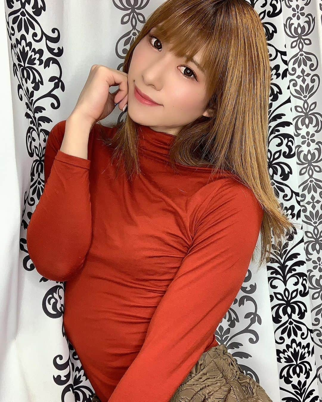 まゆりさんのインスタグラム写真 - (まゆりInstagram)「ヒートテックだけどセクシーに決めてみたよ😝」2月8日 14時03分 - mayurio2525