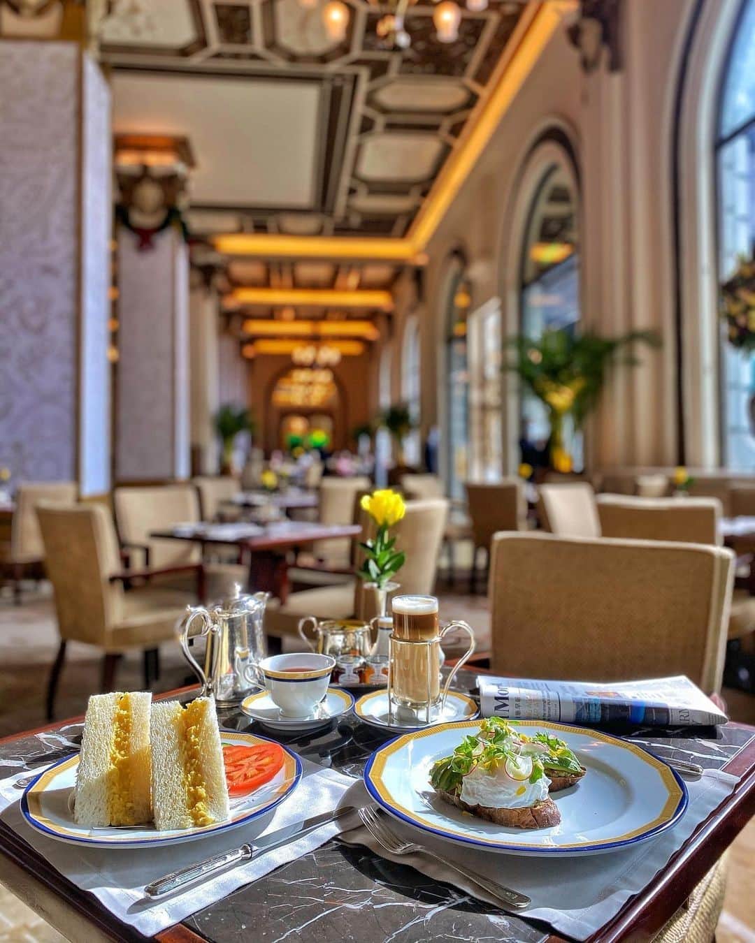 The Peninsula Hotelsさんのインスタグラム写真 - (The Peninsula HotelsInstagram)「A sunny morning and a scrumptious spread is a recipe for success at The @peninsulahongkong. Rise and shine!⁣ ⁣ ⁣ ⁣ ⁣ ⁣ ⁣ ⁣ #peninsulahotels #luxuryhotelexperience #luxuryexperience #fivestarservice #fivestarhotel #hongkong #staycation #peninsulahongkong #thepeninsulahongkong⁣」2月8日 14時05分 - peninsulahotels