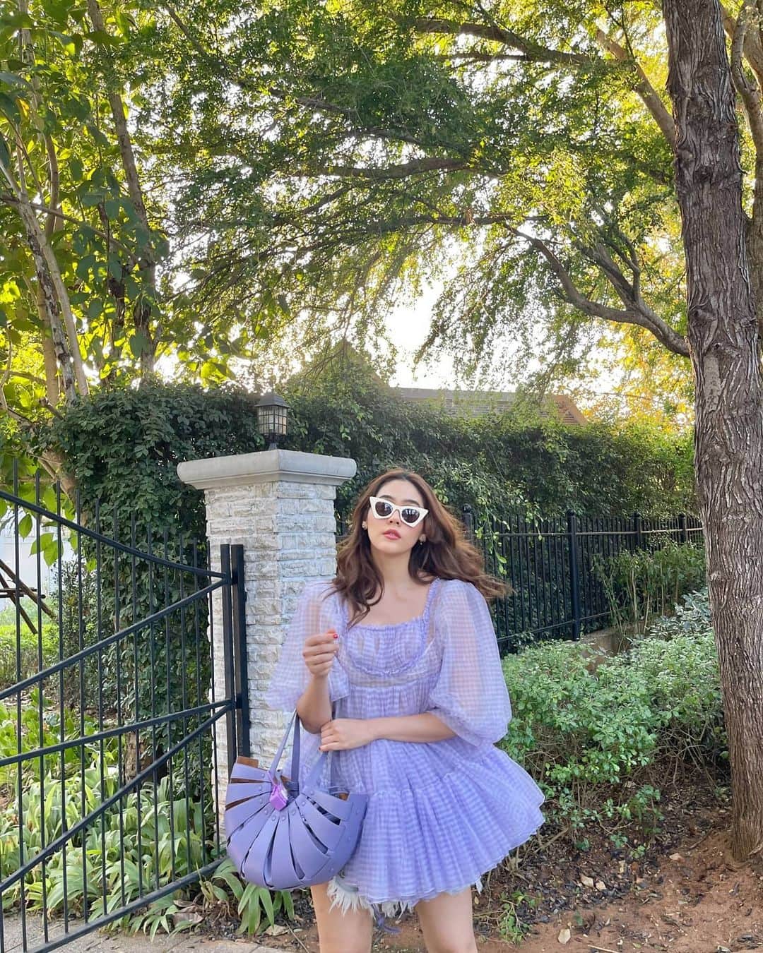 Araya Alberta Hargateのインスタグラム：「💜 #abbieverydamnday #bottegaveneta#bottegavenetathailand」