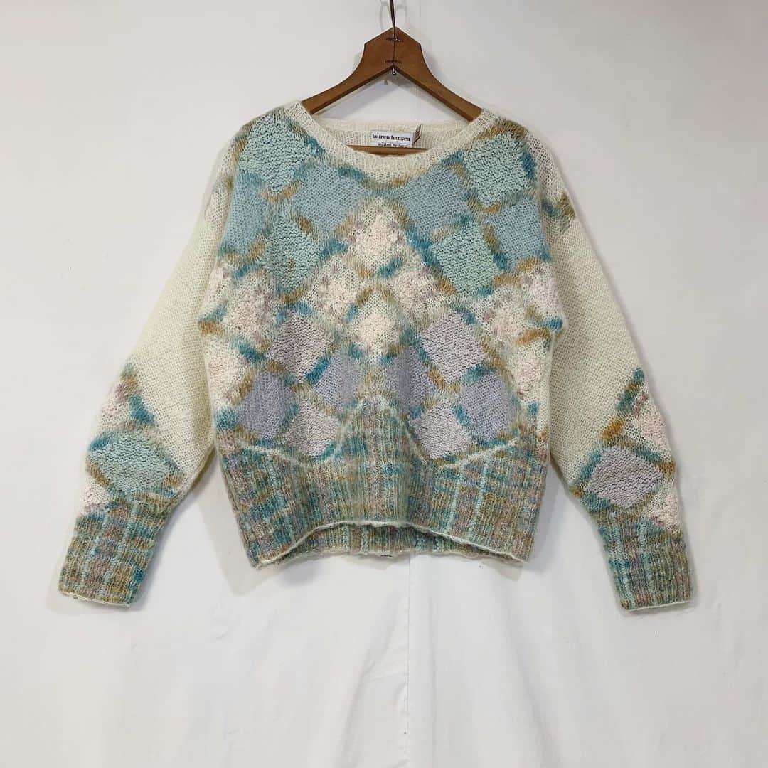 i nouさんのインスタグラム写真 - (i nouInstagram)「. SOLD.  mohair sweater #inou_vintageclothing」2月8日 14時18分 - inou_vintageclothing