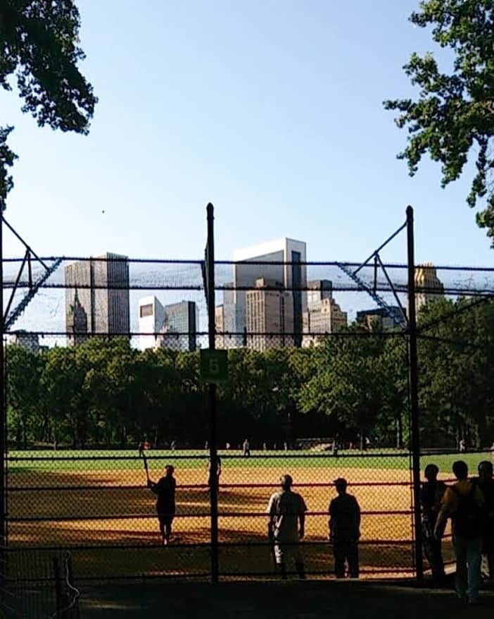 ニッチロー'さんのインスタグラム写真 - (ニッチロー'Instagram)「ニューヨークのセントラルパーク  ランニングの途中で撮った1枚  クラッシックな感じがいい  #ニューヨーク #セントラルパーク #ランニング #2013年 #野球 #ベースボール #newyork  #centralpark  #baseball」2月8日 15時02分 - nicchiro5.1