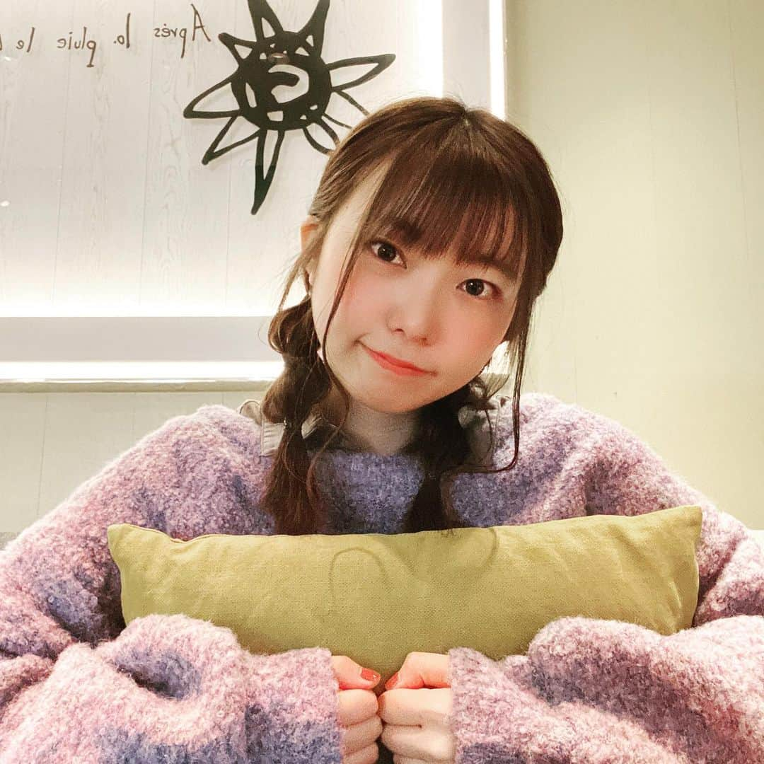 山之内優美のインスタグラム：「もうすぐバレンタインですね✨ 今年はもう作るのも決めてるよ❤︎ だからみんなにもらいに来て欲しいなと思います💗💗  #バレンタイン  #カフェ #玉ねぎツイン #ヘザー　#heather #アイドル #勝手に鹿児島大使 #カフェ好きな人と繋がりたい」