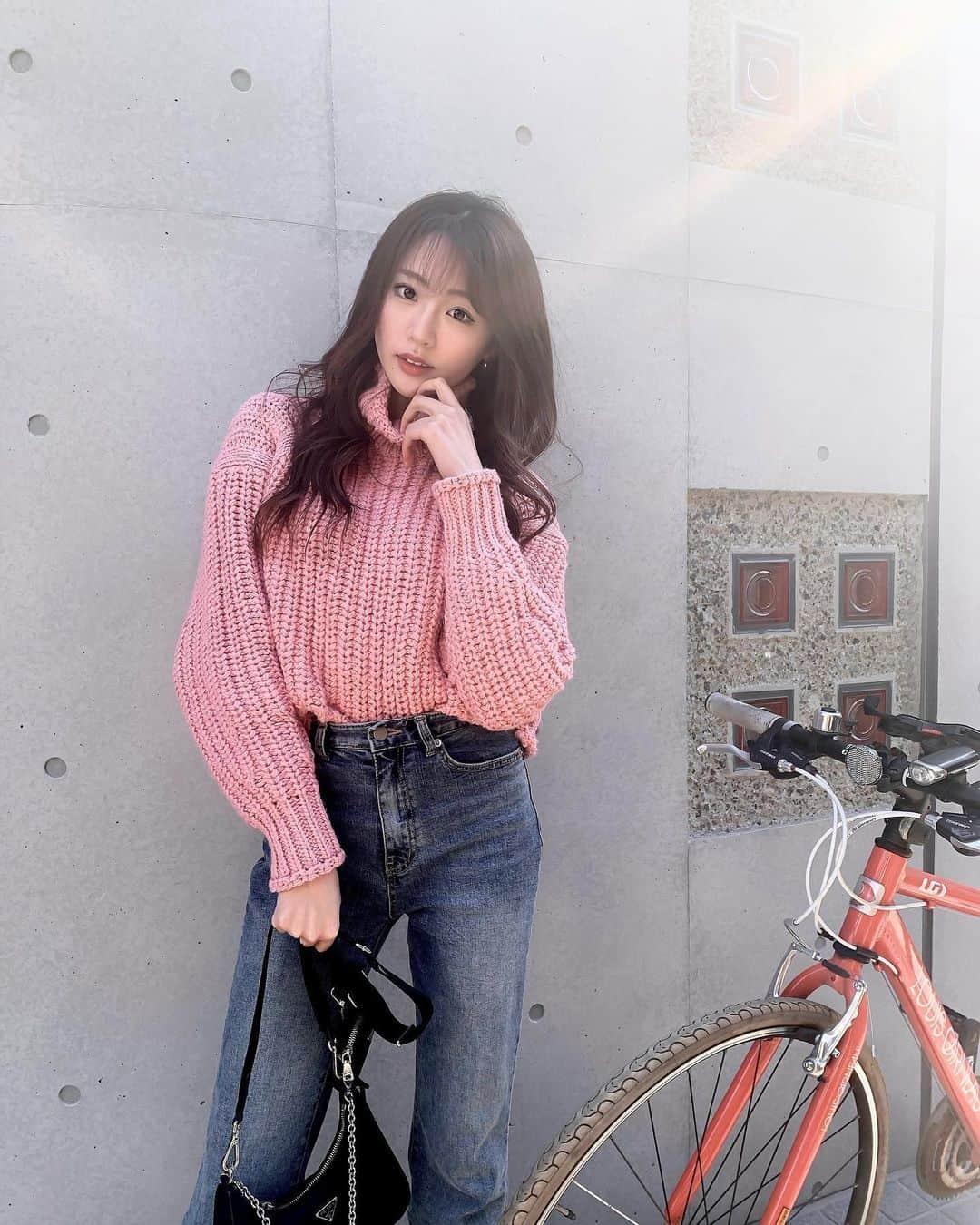 志田友美（ゆうみん）さんのインスタグラム写真 - (志田友美（ゆうみん）Instagram)「#ootd 質問多かったニットはH&M🧶」2月8日 15時53分 - yuumi_shida