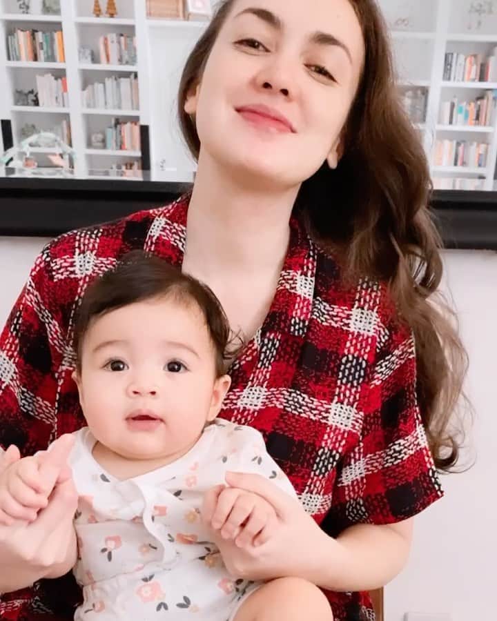 Rianti Cartwrightのインスタグラム：「Eceu and mini eceu ❤️」