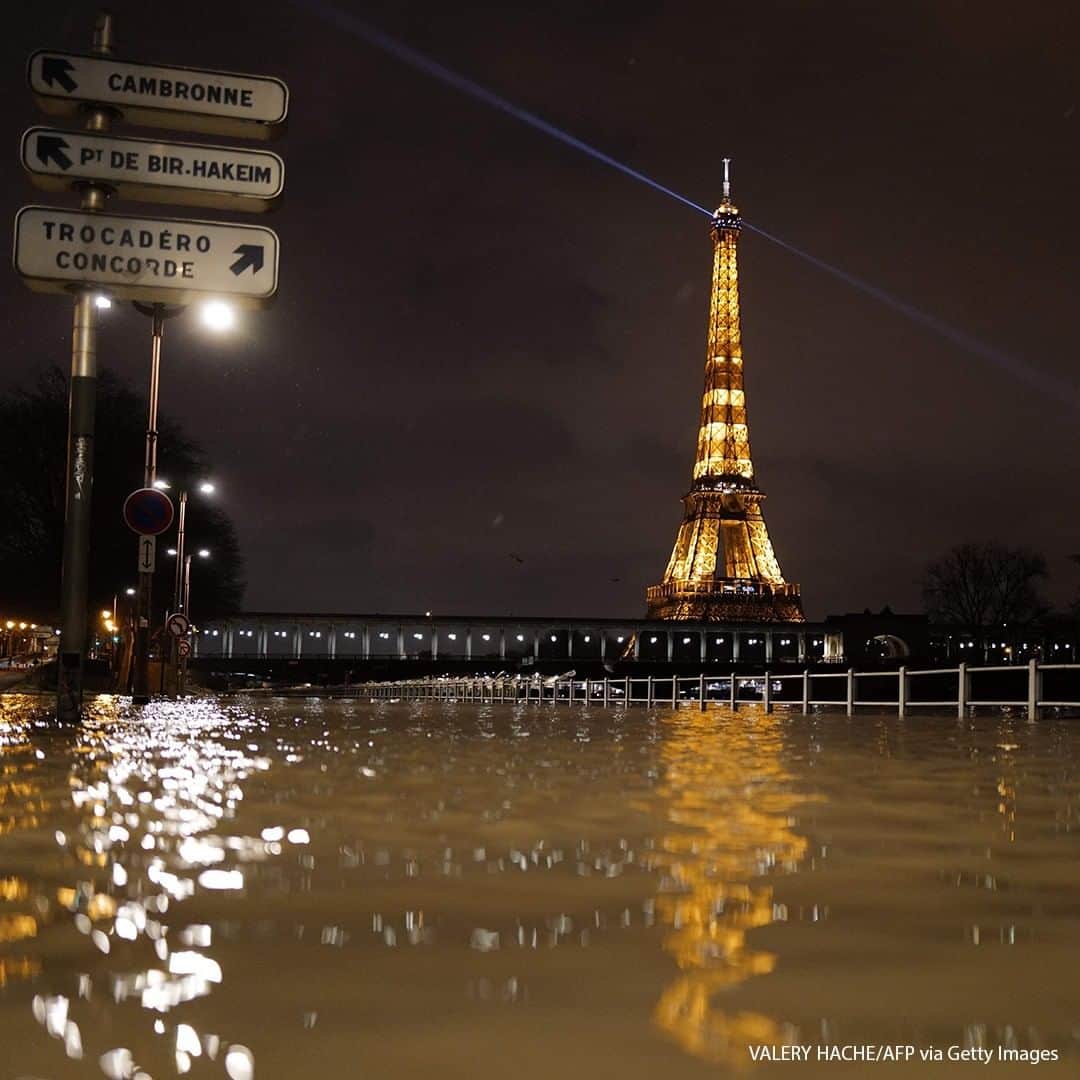 ABC Newsさんのインスタグラム写真 - (ABC NewsInstagram)「Roads are flooded close to the Eiffel Tower, as the river Seine burst its banks in Paris, France. #paris #floods #eiffeltower」2月8日 17時00分 - abcnews