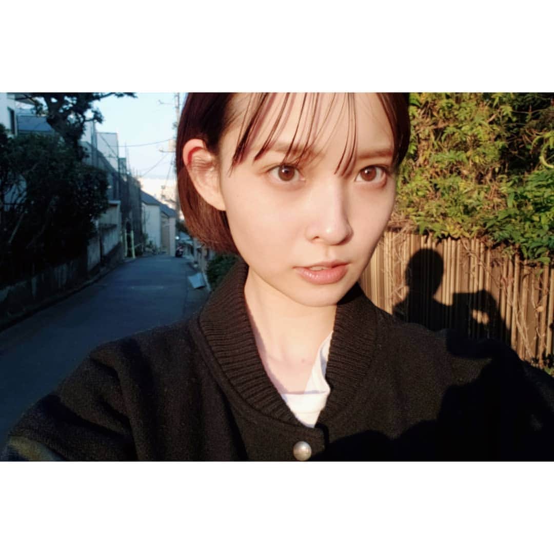 牧野莉佳さんのインスタグラム写真 - (牧野莉佳Instagram)「ばっさり！嬉しいー💞💞 やっぱり私は短いのが落ち着きます🐣！」2月8日 17時39分 - makino_rika