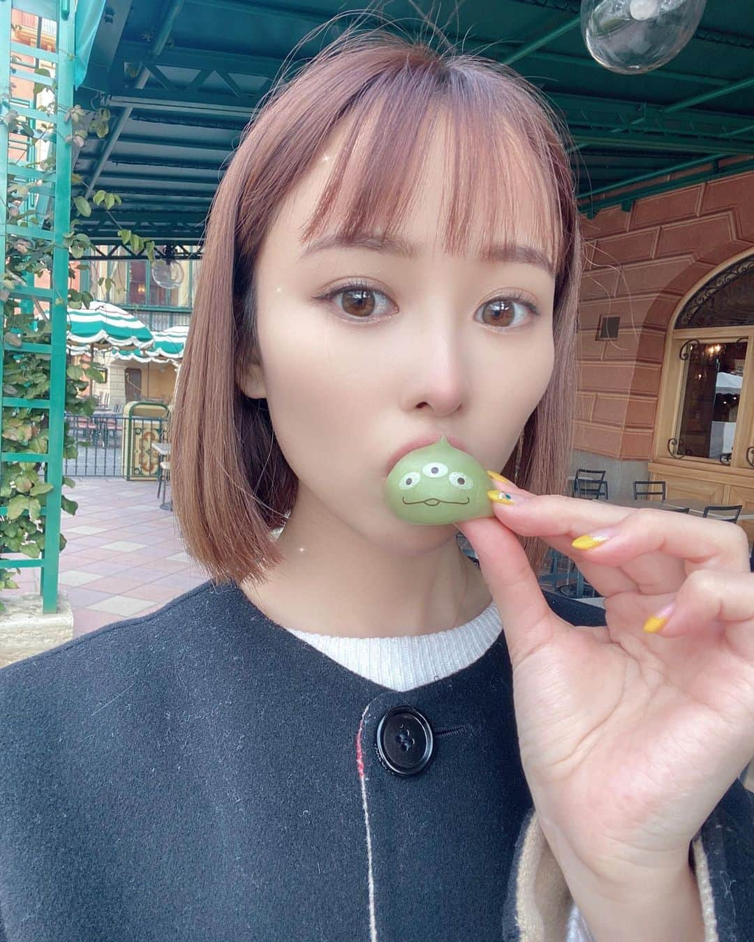 泉玲菜さんのインスタグラム写真 - (泉玲菜Instagram)「. #リトルグリーンまん 🏰 . . . #夢の国 #ディズニー」2月8日 17時42分 - _reina.0214