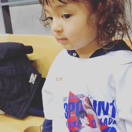 岡田優介のインスタグラム：「うちの子、もしかして可愛いですか？  #親バカ部」