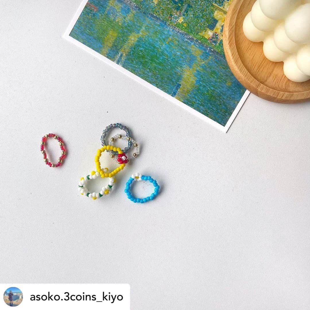 ASOKO ZAKKA STOREさんのインスタグラム写真 - (ASOKO ZAKKA STOREInstagram)「=広島本通り店KIYOをご紹介= ㅤ　　　　　　  ASOKO＋3COINS広島本通り店KIYOは カラフルでおしゃれな世界観の投稿がたくさん🌈💕  　 　 気になった方は是非フォローお願いします！ お近くにお越しの際は足を運んでみてください♪ ㅤㅤㅤㅤㅤㅤㅤㅤㅤㅤㅤㅤㅤ ㅤㅤㅤㅤㅤㅤㅤㅤㅤㅤㅤㅤㅤ  TOPページのリンクより特集ページに飛べます✈︎ ㅤㅤㅤㅤㅤㅤㅤㅤㅤㅤㅤㅤㅤ ㅤㅤㅤㅤㅤㅤㅤㅤㅤㅤㅤㅤㅤ ---------------------------------- 　 Posted @withregram • @asoko.3coins_kiyo .﻿ ﻿ ﻿ ﻿ ﻿ 🌼ビーズリング2P﻿ ¥300(税込¥330)﻿ ﻿ ﻿ レトロかわいい〜〜ビーズリング入荷してます！💍*。🌸﻿ ﻿ かさねてつけてもメタルのリングと﻿ 混ぜてつけてもよさそう、、、☺️🍭﻿ ﻿ ﻿ 他のカラーもあるので﻿ ぜひ店頭で見てみてください〜〜🌏🎈🥐﻿ ﻿ ﻿ ﻿ ﻿ #ASOKO #アソコ #ASOKO広島 #スリコ広島 #広島本通 #プチプラ #プチプラ雑貨 #かわいい #ビーズリング#指輪 #accessory #ring #カラフルポップ #カラフル雑貨 #雑貨好き #アクセサリー #ビーズアクセサリー #韓国アクセサリー #비즈반지﻿」2月8日 17時59分 - asokojpn