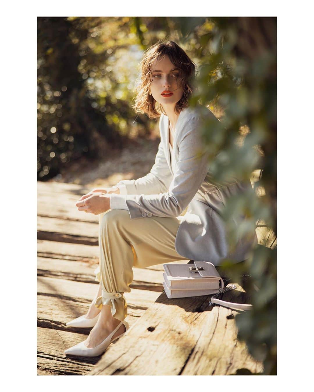 デュラスアンビエントのインスタグラム：「AMBIENT SPRING 2021 COLLECTION ▫️ 𝗡𝗼 𝗰𝗼𝗹𝗹𝗮𝗿 𝗯𝗹𝗮𝘇𝗲𝗿 〈Ivory,Beige,Ash/blue,Yellow〉  ▫️ 𝟮𝘄𝗮𝘆 𝗱𝗿𝗲𝘀𝘀 𝗽𝗮𝗻𝘁𝘀 【3月上旬発売開始】 〈Beige,Light yellow,Light green〉 ＿＿＿＿＿＿＿＿＿＿＿＿＿＿＿＿＿＿＿＿ www.ambient-online.com @ambientofficial #アンビエント#ambient_official #springcollection #spring2021」
