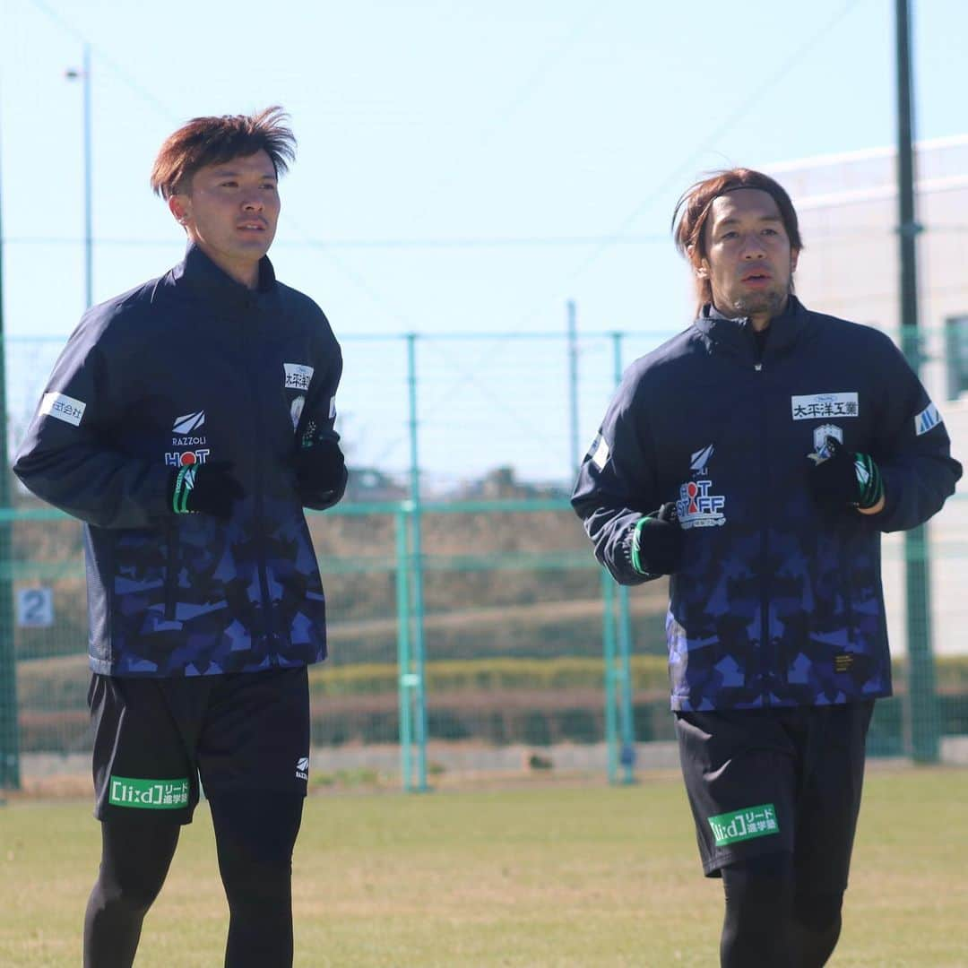 ＦＣ岐阜さんのインスタグラム写真 - (ＦＣ岐阜Instagram)「⚽️FCGIFU New Face⚽️   FW 9山内寛史選手 ニックネーム：ヒロ、ヤマ 得意とするプレー：反転シュート、ポストプレー 自分の体の好きな部位は？：おしり    MF 14本田拓也選手 ニックネーム：たく 今シーズンの目標：昇格 好きな食べ物：ネギ     #fcgifu #ＦＣ岐阜 #山内寛史 #本田拓也 #躍動」2月8日 18時09分 - fcgifu