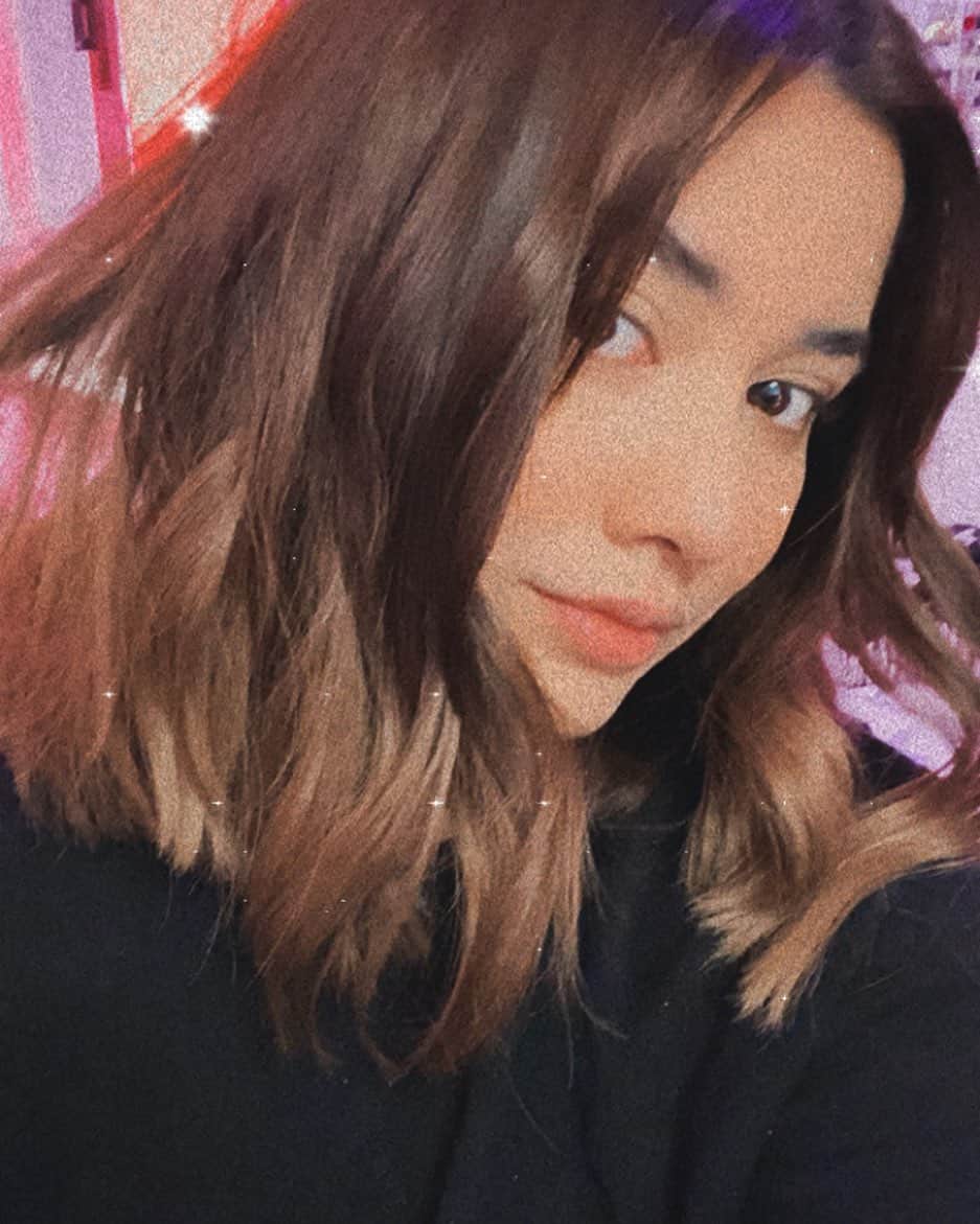 ローレン・ヤングのインスタグラム：「henlo」