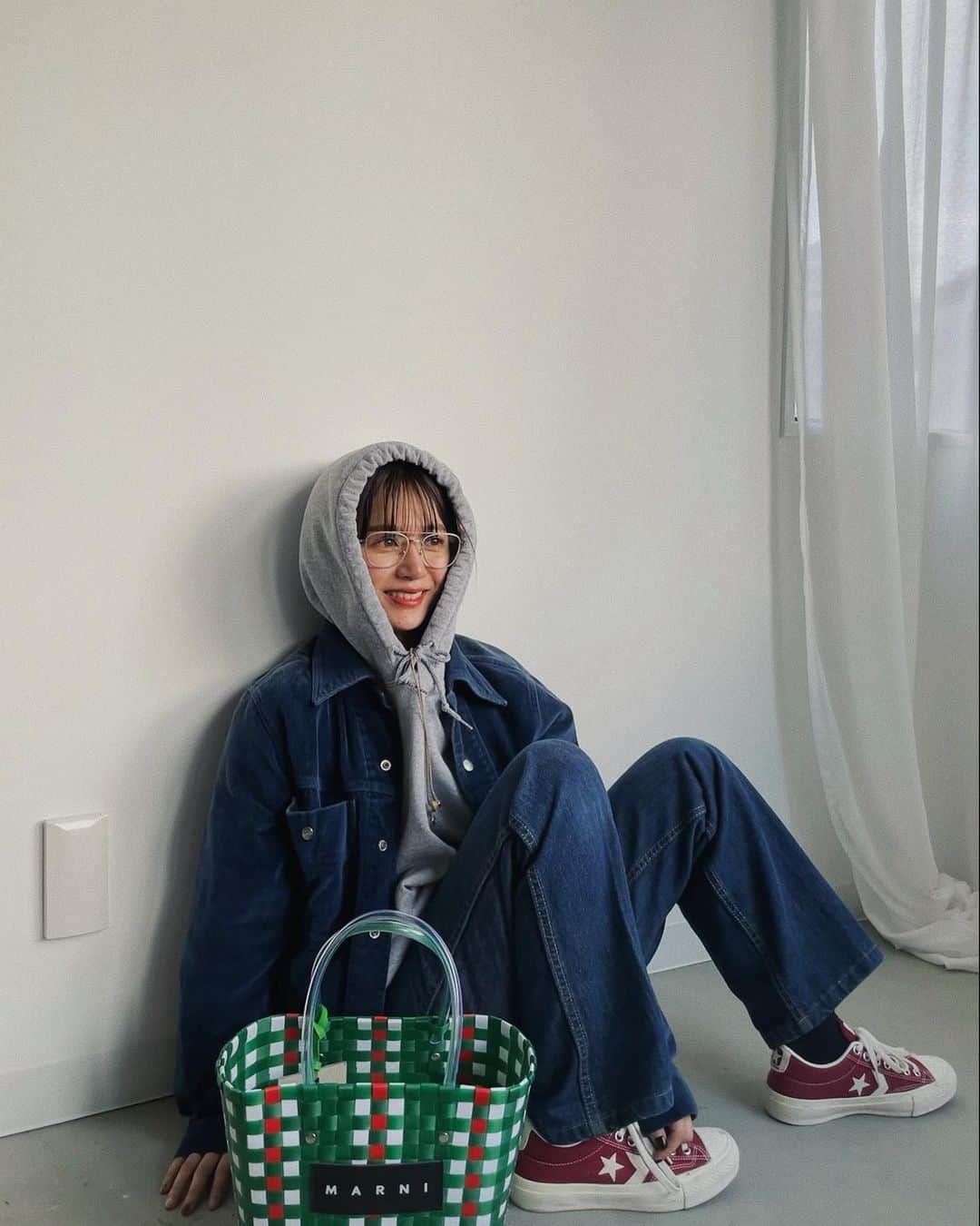 藤沢麻衣さんのインスタグラム写真 - (藤沢麻衣Instagram)「⠀ 靴下見えないと思って履いてきた、 お父さん風ソックス🧔見えてた」2月8日 18時33分 - fujisawamai
