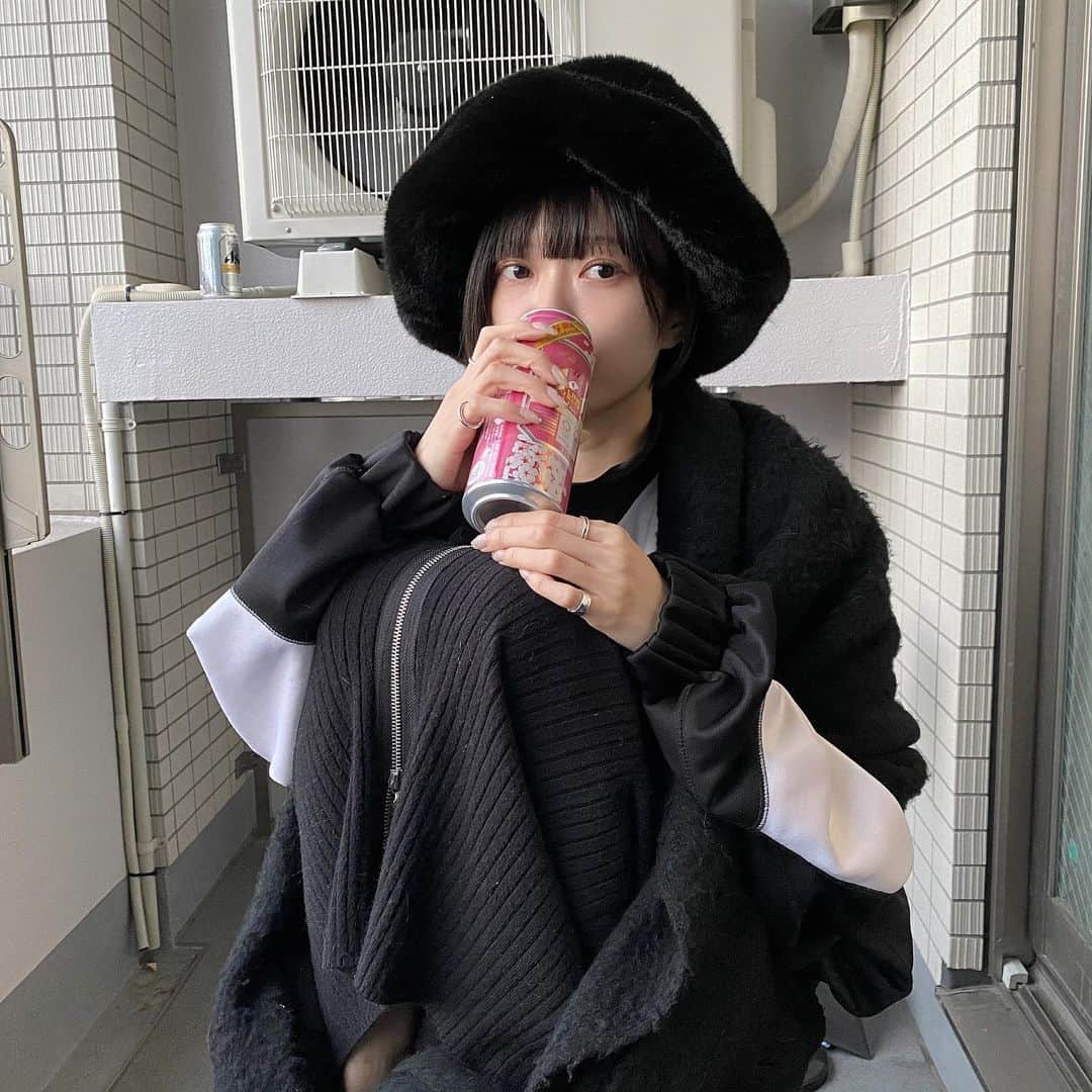 のインスタグラム：「@wcjapan のモフモフのハットかわちい〜〜 ボリューム感がたまらん  #wcj」