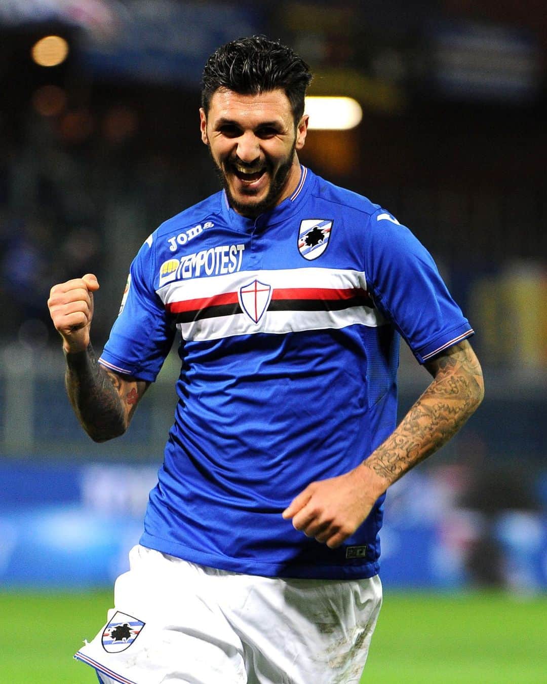 UCサンプドリアのインスタグラム：「Buon compleanno, Roberto #Soriano. 🎂3️⃣0️⃣🎉」