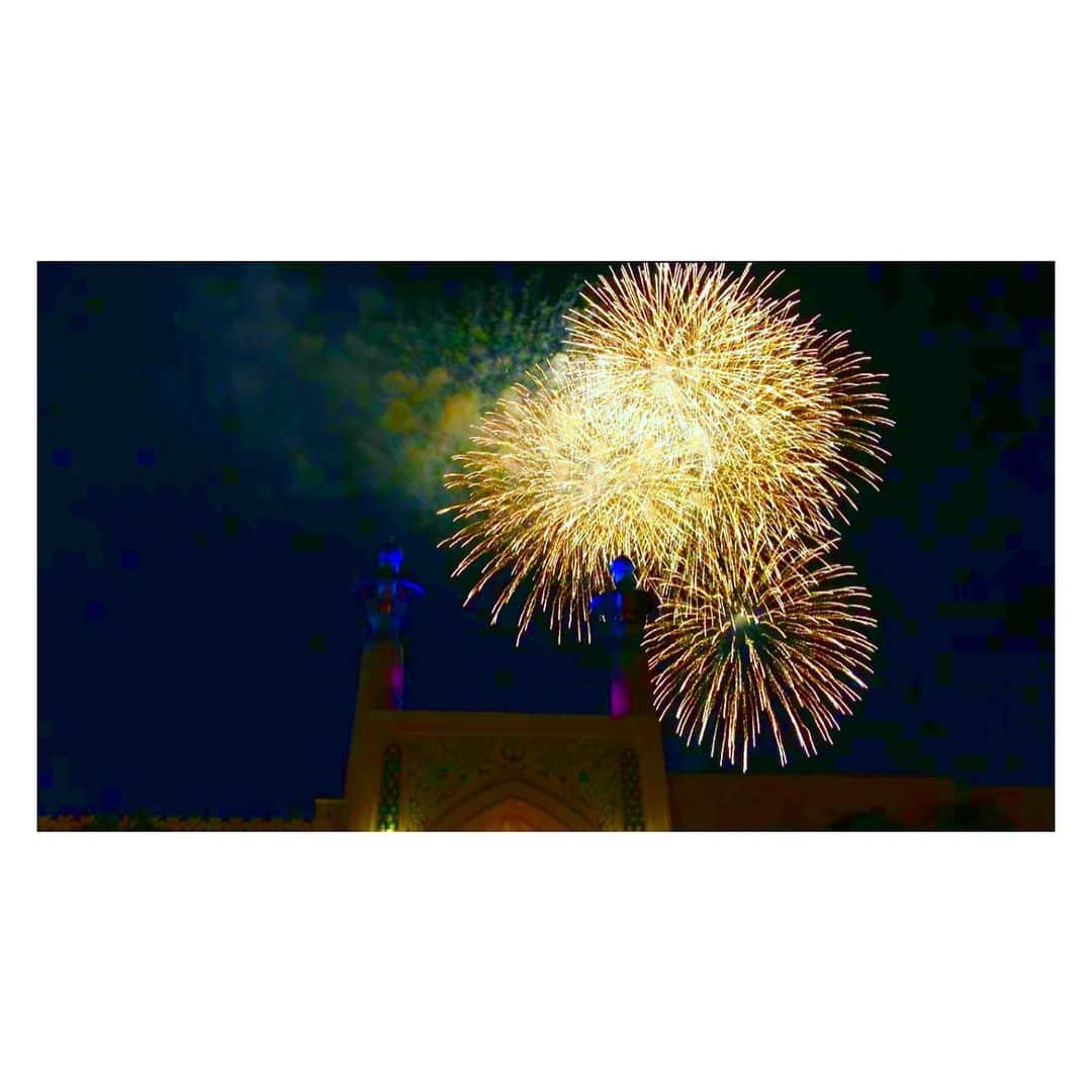 外岡えりかさんのインスタグラム写真 - (外岡えりかInstagram)「. またこんな綺麗な花火を見れる日が早く訪れますように…🎆✨  #過去pic #throwback #ディズニーシー #disneysea #花火 #fireworks」2月8日 18時59分 - erica_tonooka