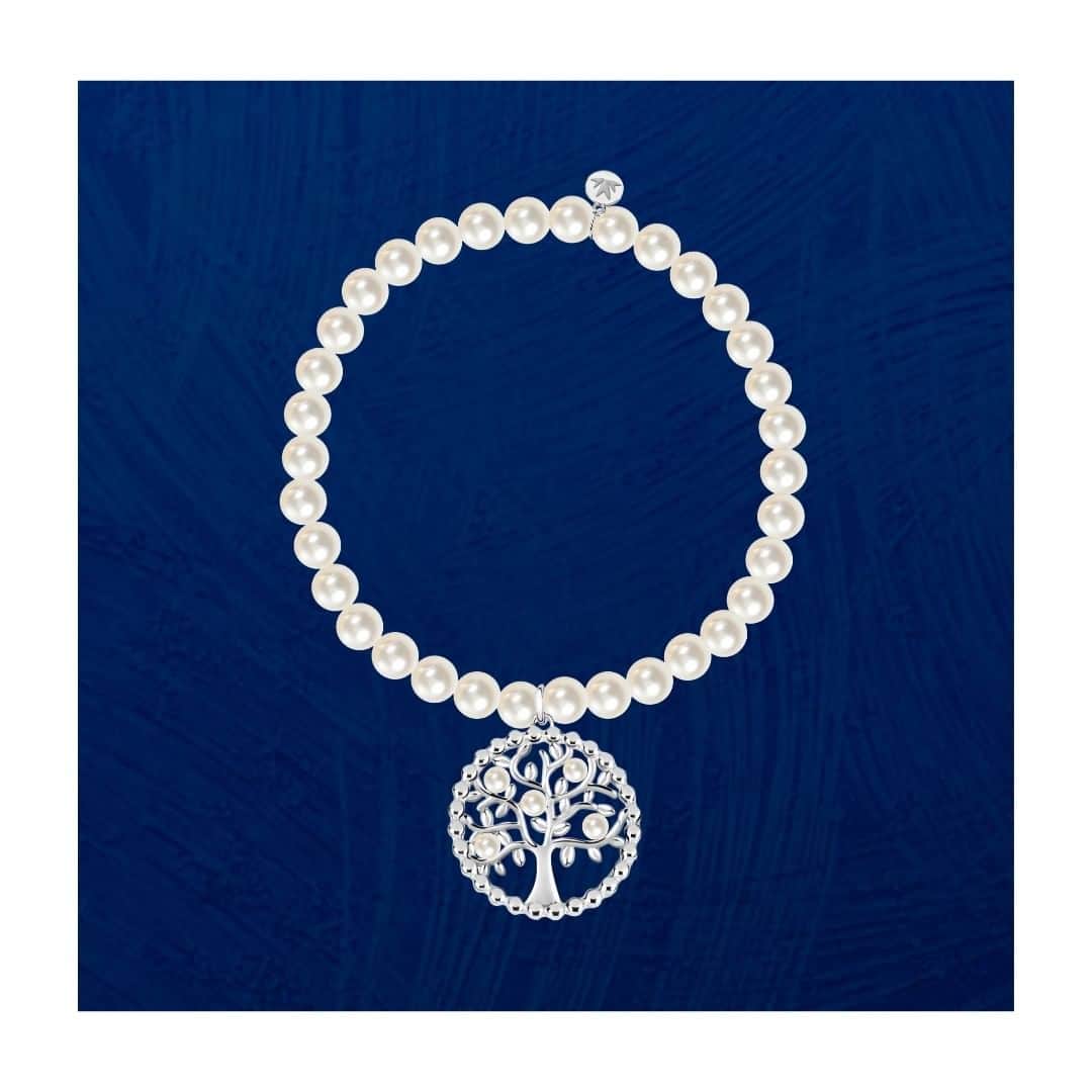 のインスタグラム：「Natural pearls and your favorite symbols for #Gioia, a collection of unique bracelts. Choose your favorite one and wear it everyday! . . . #GIOIELLIDAVIVERE 💫」