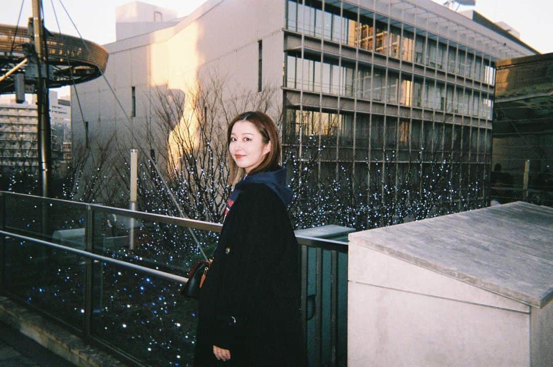 市野莉子さんのインスタグラム写真 - (市野莉子Instagram)「載せてなかったフィルムたち📸 また撮ろっと☺︎  #りかりこ#フィルムカメラ#写ルンです #film#camera#コーデ#ファッション」2月8日 19時04分 - riko_ichino