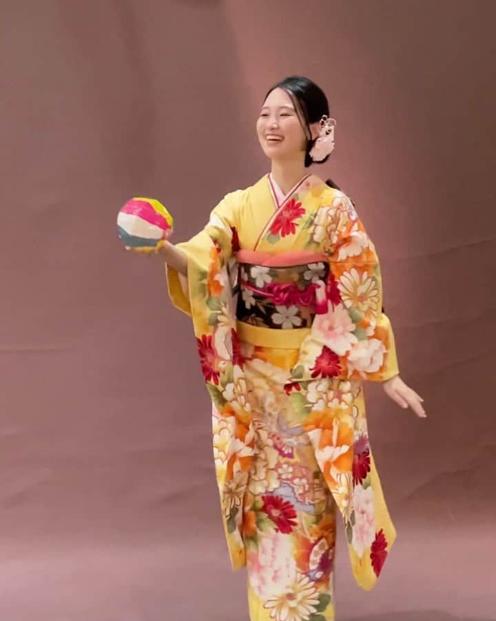 前川歌音のインスタグラム：「私今月でハタチになるのね、、 ダイジョブなのか、、」