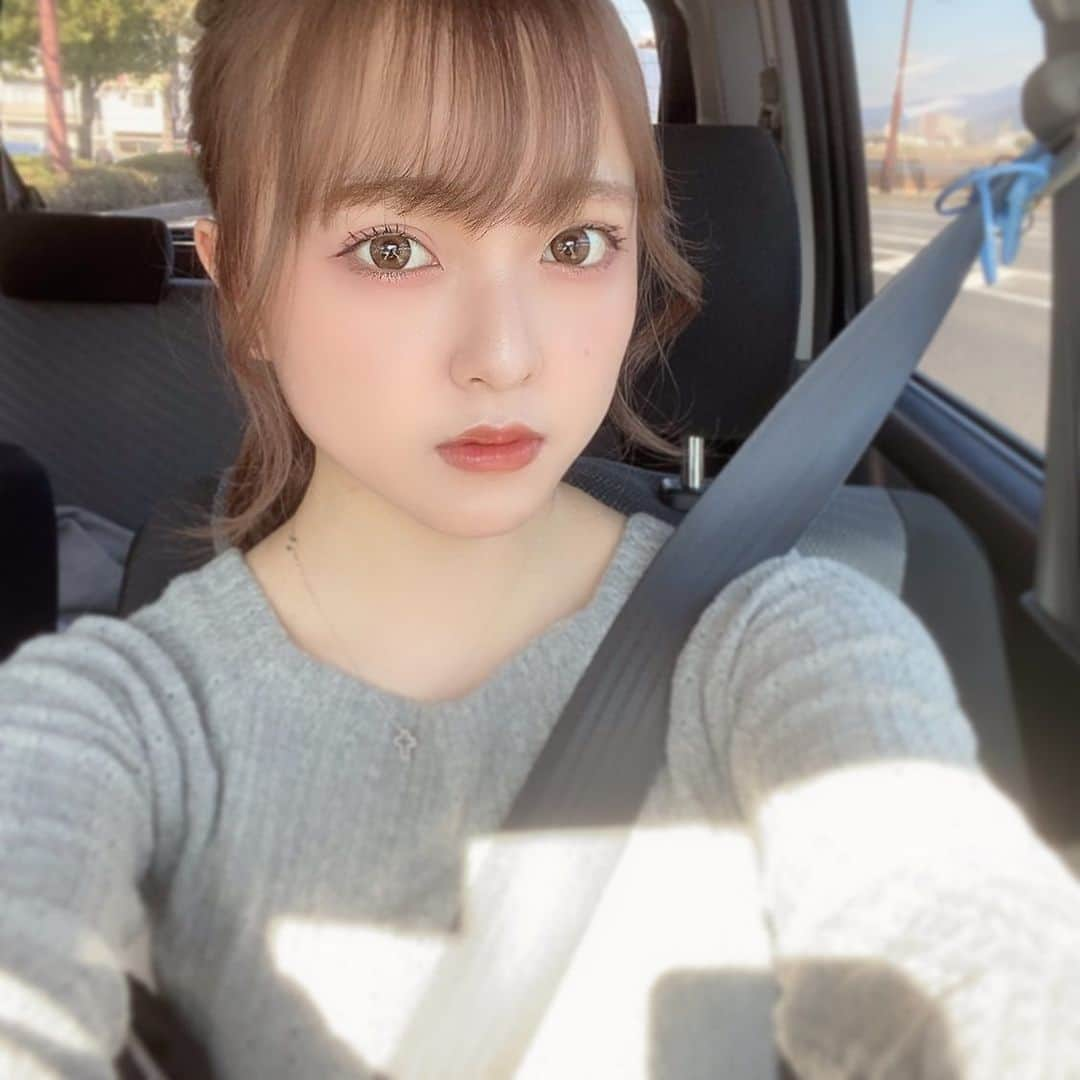 由良朱合さんのインスタグラム写真 - (由良朱合Instagram)「意外って言われるんですけど、私車よく運転するんです😣  #instagood #instalike #instagram #japanesegirl #gravure#photography #flowers #fff #셀카#뷰티스타그램#셀카그램#좋아요#팔로우 #粉我 #インスタグラビア#portrait#beauty #日本的#性感内衣#性感#内衣#奶#泳衣 #girlsday」2月8日 19時11分 - yura0312akari