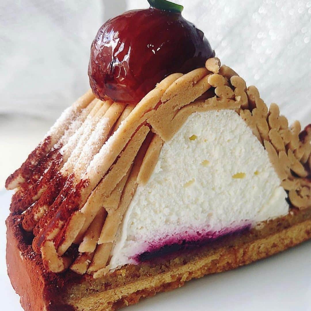 里井真由美のグルメインスタ