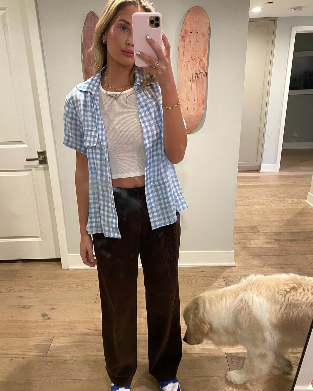 FRANKIES BIKINISさんのインスタグラム写真 - (FRANKIES BIKINISInstagram)「7 Days of Frankies Fits 👟✨ Founder  @francescaaiello will be showcasing how she styles her favorite pieces from our Spring 2021 collections.   Outfit 1: our linen gingham Lou top with a plain ribbed tank, corduroy pants, and Air Jordans. #FrankiesFits」2月9日 5時14分 - frankiesbikinis