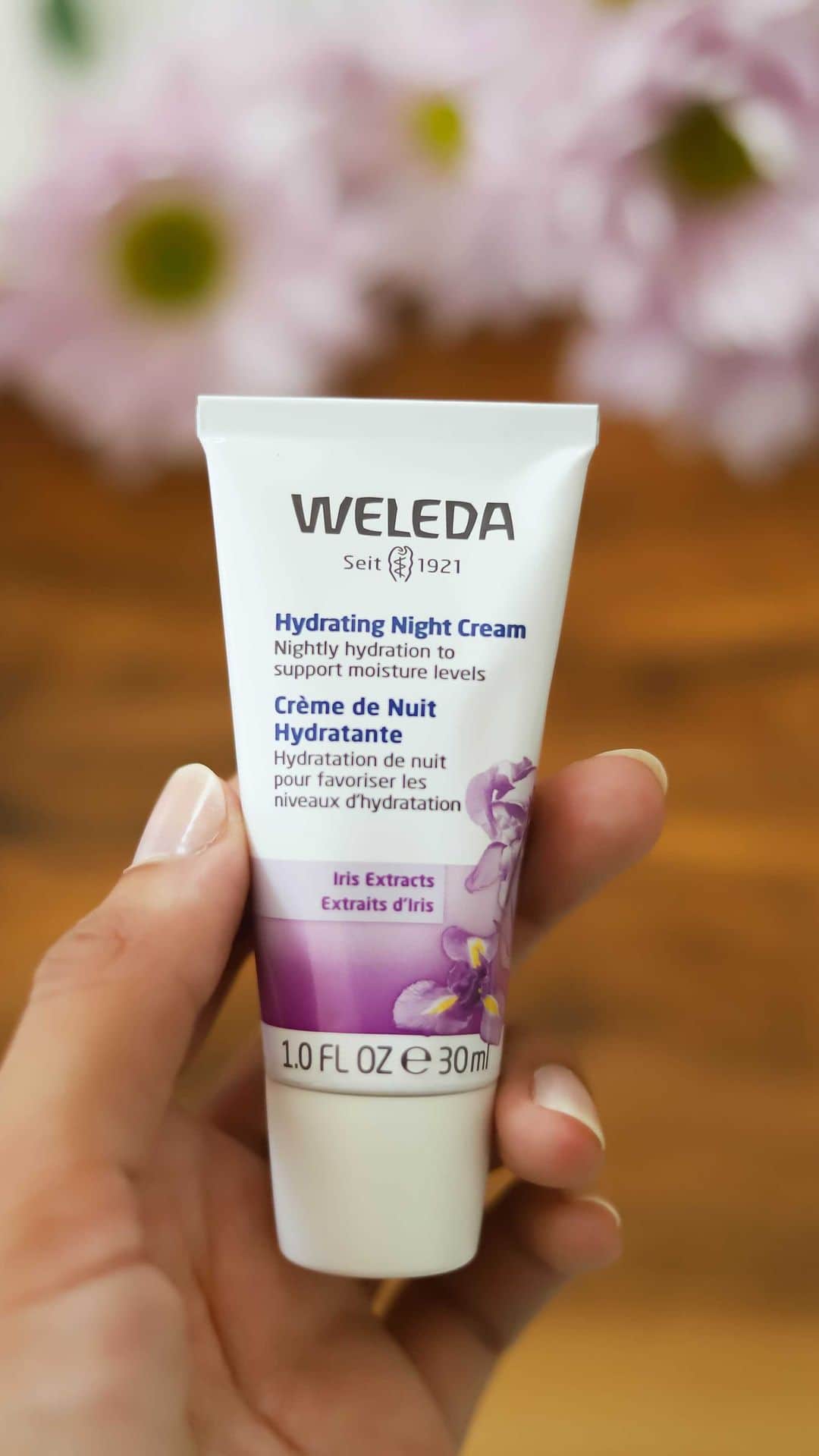 Weledaのインスタグラム：「Hydrate your skin with Iris, our most moisturizing lead plant featured in our Hydrating Collection! 💜#WeledaSkin」