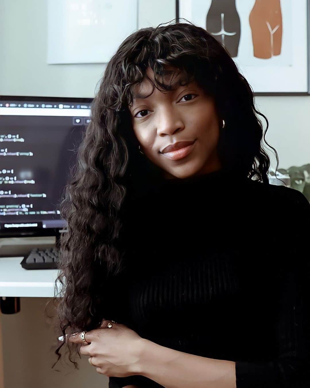 YouTubeさんのインスタグラム写真 - (YouTubeInstagram)「Get into tech with @codeorg and creators like @nicole.young, whose channel invites everyone to start coding. 💻 Nicole is inspiring a new generation of coders and, in today’s Story, check out a few of her favorite Black creators who code. ⤴️」2月9日 5時34分 - youtube