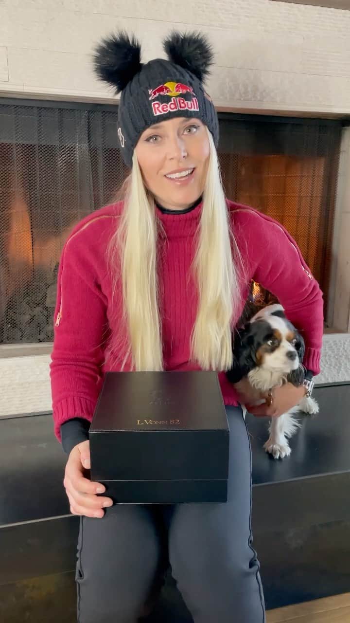 リンゼイ・ボンのインスタグラム：「So excited to drop my limited edition pair of @yniqeyewear goggles tomorrow at 8am ET! There are only 82 pairs made so be ready to get a pair before they are gone!」