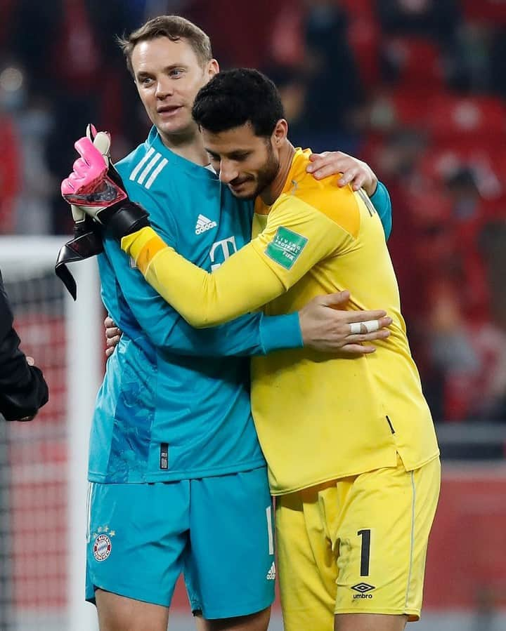 バイエルン・ミュンヘンさんのインスタグラム写真 - (バイエルン・ミュンヘンInstagram)「Fairplay 🤝 @alahlyegypt! #FCBayern #MiaSanMia」2月9日 5時50分 - fcbayern