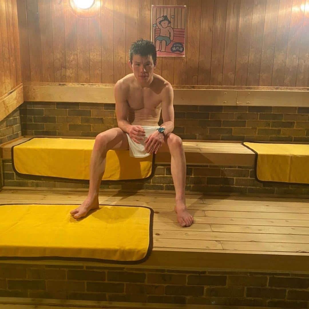 青木真也のインスタグラム：「熊本城温泉城の湯を貸切。城の湯路上プロレスに組まれない悔しさを払拭する気持ちとサウナへのこだわりを込めて貸切にしました。広いサウナを独り占め。ただただ「整い」を追求しました。城の湯さんは路上プロレスに貸して下さった器の大きさ。サウナ貸切は対応してくれるようなので貸切で自由に使ってね。使い方はあなた次第。#熊本#九州#サウナ#水風呂#貸切#熊本城温泉城の湯 #青木真也#ddtpro」