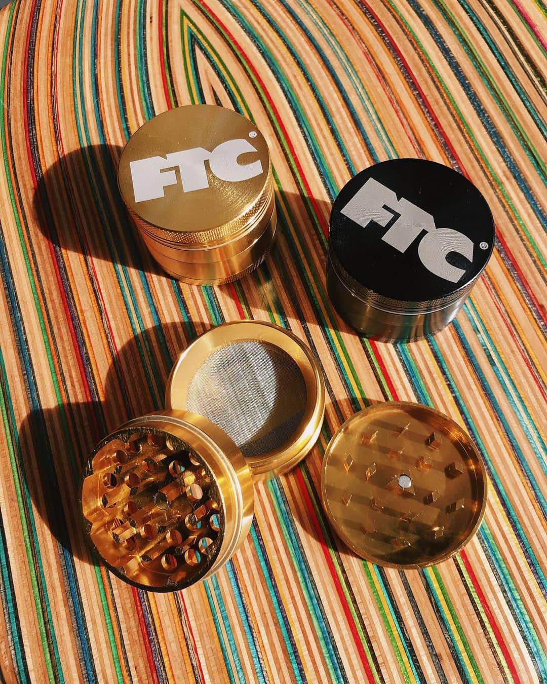 エフティーシーのインスタグラム：「FTC Metal Grinders — Gold or Black — available online 🌉💨 #ftc #forthecity #ftcsanfrancisco #ftcjp #ftcbarcelona #ftctokyo #ftcnagoya #ftcosaka #ftcspringsummer2021」