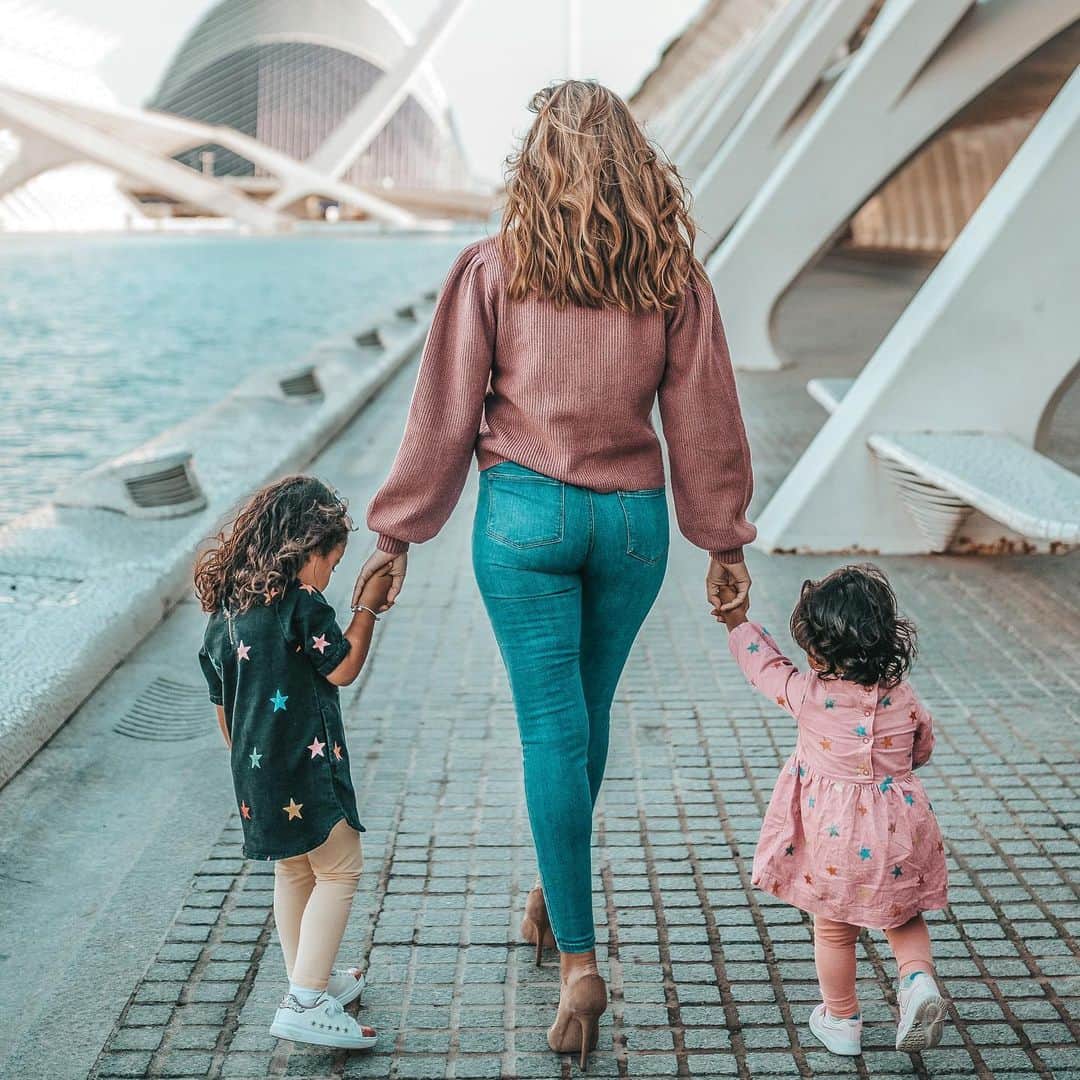 ジェマ・マリンのインスタグラム：「Best Decision of my life ❤️   #proudmom #peaceofmind #avecesviajoalfuturoparacogerfuerzas #mylife❤️」