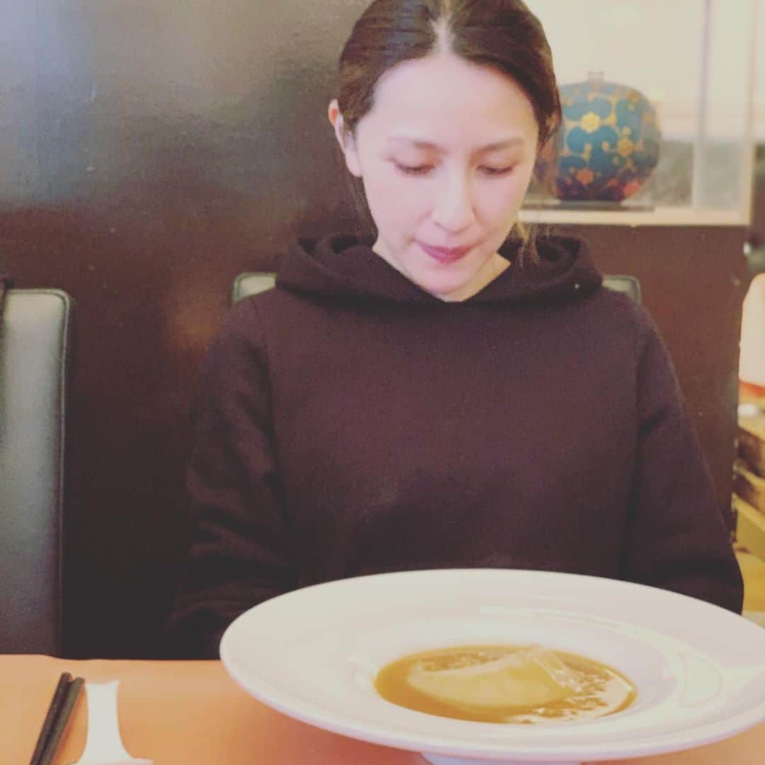 木村了さんのインスタグラム写真 - (木村了Instagram)「お仕事前のランチ。  今日は中華。  食べ過ぎた。  でも美味しかった✨  #夫婦ランチ #中華 #陰山樓」2月8日 21時59分 - r_k0923