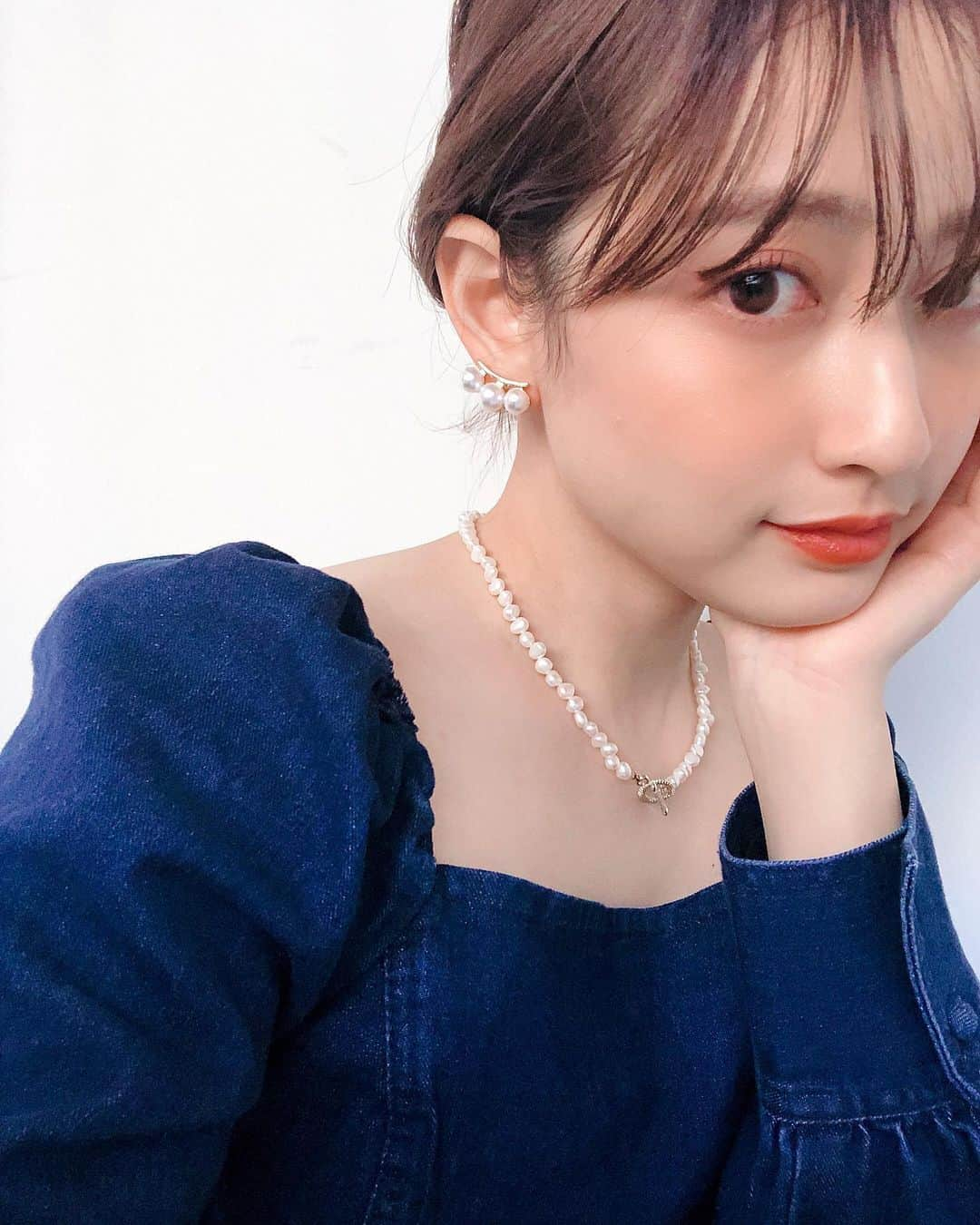 kaneshima ayaさんのインスタグラム写真 - (kaneshima ayaInstagram)「. アクセサリーの質問あったので、、、🩰 イヤリング　@rin.accessory  ネックレス　@_chouchou_accessory  お気に入りのアクセサリー まとめてUPしよ🥨🤍」2月8日 22時25分 - ayaaa0214