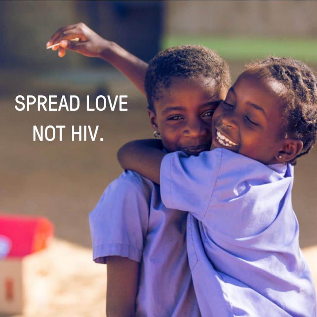 アムステルダム・タトゥー・ミュージアムのインスタグラム：「I am a proud ambassador of this fantastic hard working group.please help them#orangebabies #hiv#ombijt#valintinesday」
