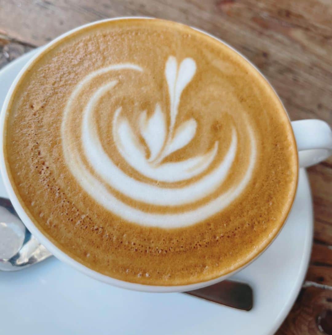 のインスタグラム：「いつかのホッ☕️ 今日は寒かったですね🍃 #こんばんは☺︎︎ #ホッ #☕️」