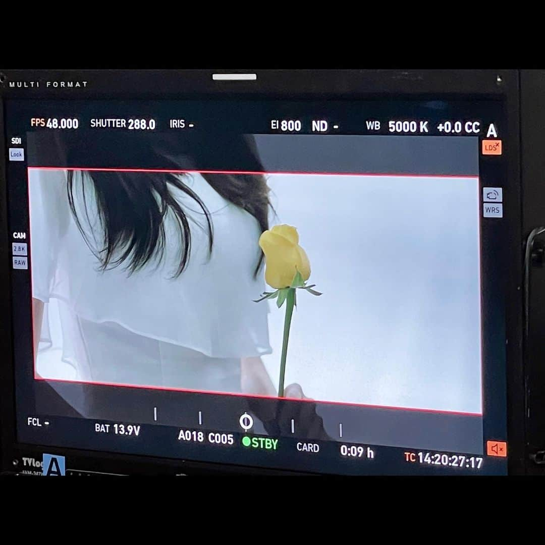 シン・ヒョンビンさんのインスタグラム写真 - (シン・ヒョンビンInstagram)「💛 #뒤돌아보지말아요」2月8日 23時52分 - hyunbeenshin