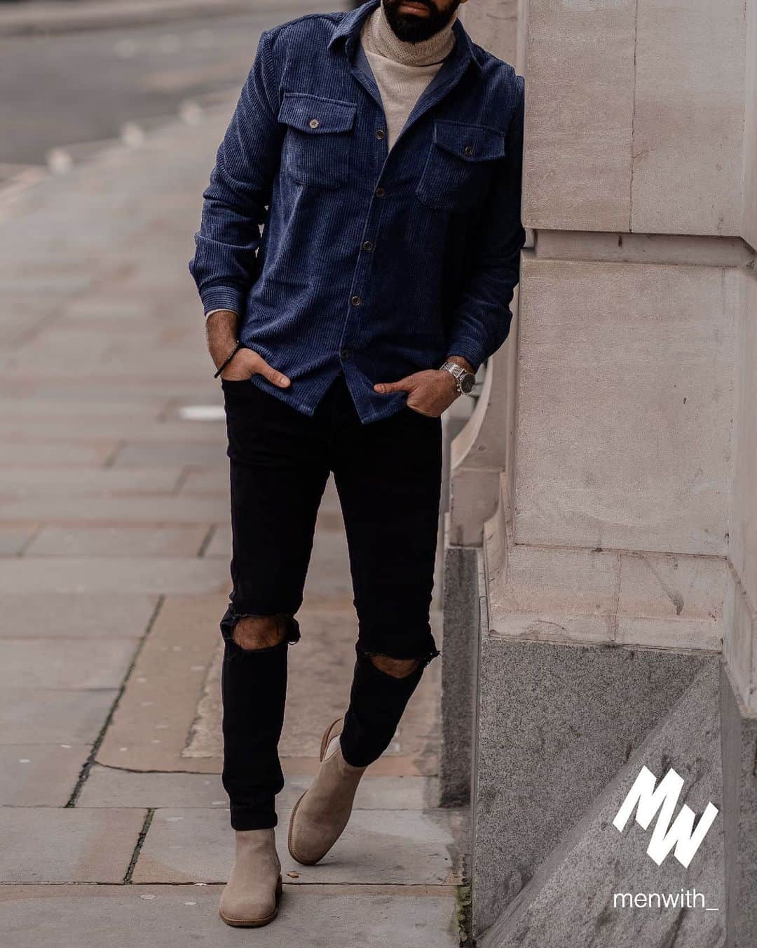 Men Withのインスタグラム：「Very nice outfit worn by our dear friend @alaaeldin_12 👌🏽 #menwithstreetstyle」
