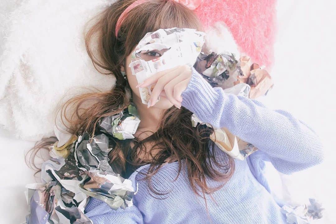 松雪彩花さんのインスタグラム写真 - (松雪彩花Instagram)「日が変わりましたね。 私はすこーしおうちトレーニングをしてから寝ます、、💤 今日も一日おつかれさまでした💓 写真はけっこう前のです📸 #おやすみ #ばいばい月曜日 #ねむい」2月9日 0時16分 - ayakamatsuyuki