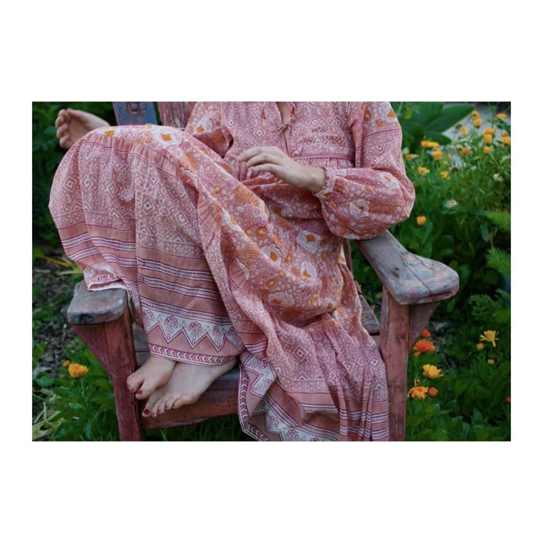 マッタのインスタグラム：「Our love of how the perfect dress can make you feel. ⁠ ..seen here our Yamini Dress from our Lotus Collection. ⁠ Shop all our colorways and more. ⁠ ~link in bio~⁠」