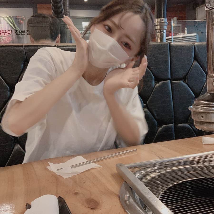 寺本月夜のインスタグラム：「인스타 좀 더 열심히 해야겟다...미안해요..ㅠㅠ #클럽하우스 #들면서 #자야겟다 #잘자요🌙」